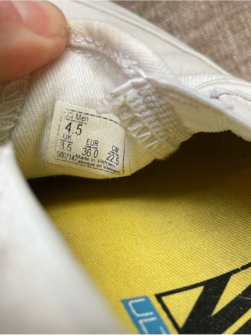Vans - Picture 6 of 6
